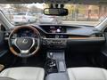 Lexus ES 300h 2014 года за 8 200 000 тг. в Атырау – фото 10