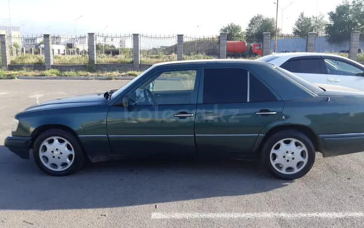 Mercedes-Benz E 280 1994 годаүшін2 500 000 тг. в Алматы