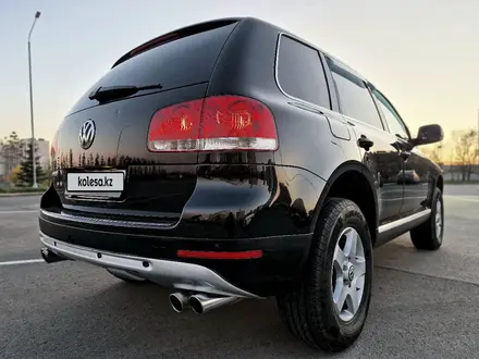 Volkswagen Touareg 2004 года за 7 000 000 тг. в Астана – фото 12