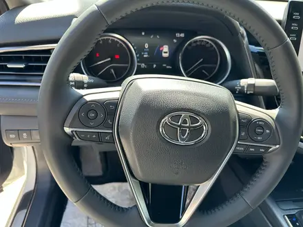 Toyota Camry 2023 года за 17 000 000 тг. в Атырау – фото 9