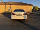 Toyota Camry 2018 года за 14 000 000 тг. в Осакаровка – фото 4