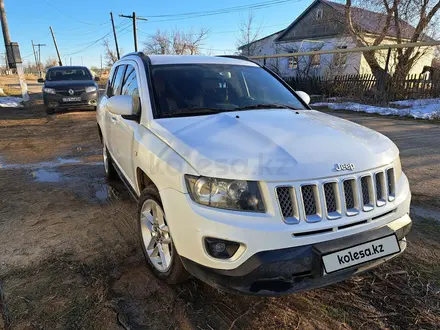 Jeep Compass 2013 года за 5 800 000 тг. в Актобе – фото 4