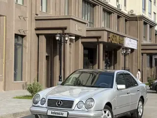 Mercedes-Benz E 280