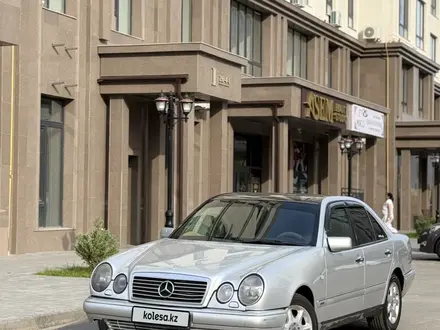 Mercedes-Benz E 280 1996 года за 2 000 000 тг. в Костанай