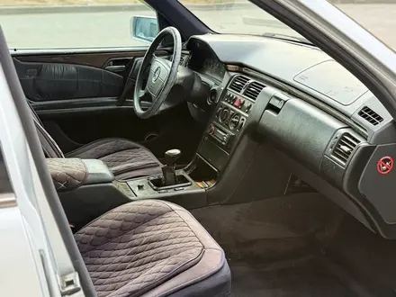 Mercedes-Benz E 280 1996 года за 2 000 000 тг. в Костанай – фото 7
