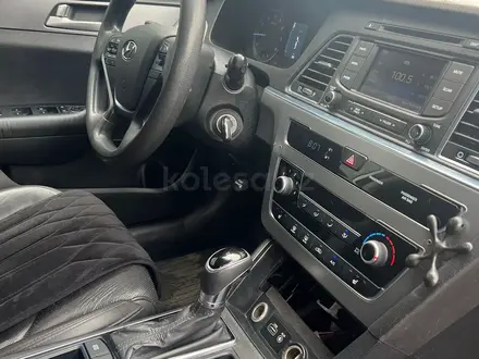 Hyundai Sonata 2015 года за 6 200 000 тг. в Усть-Каменогорск – фото 10