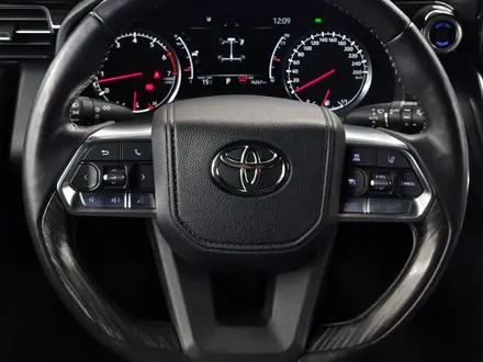 Toyota Land Cruiser Premium+ 2022 года за 50 000 000 тг. в Алматы – фото 12