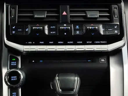 Toyota Land Cruiser Premium+ 2022 года за 50 000 000 тг. в Алматы – фото 13