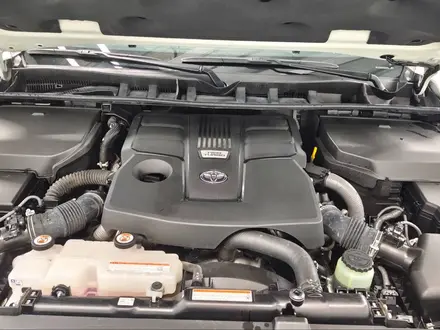 Toyota Land Cruiser Premium+ 2022 года за 50 000 000 тг. в Алматы – фото 19