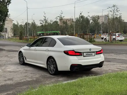 BMW 530 2020 года за 19 200 000 тг. в Алматы – фото 4