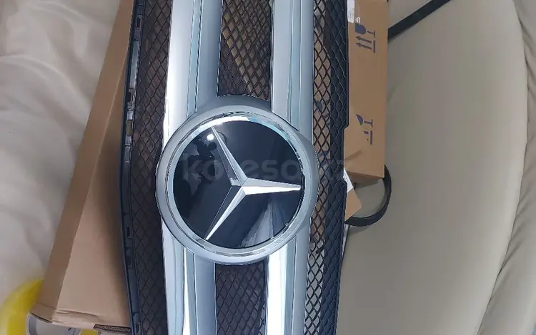 Решётка радиатора на Mercedes X166..GL class за 135 000 тг. в Астана
