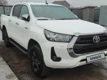 Toyota Hilux 2022 года за 22 000 000 тг. в Аксай – фото 4