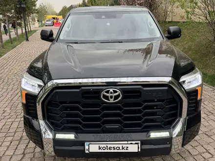 Toyota Tundra 2023 года за 35 000 000 тг. в Алматы – фото 2