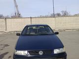 Volkswagen Passat 1994 годаүшін1 350 000 тг. в Семей