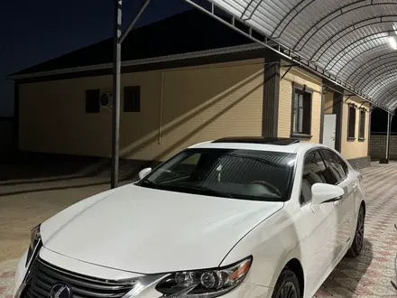 Lexus ES 300h 2014 года за 9 800 000 тг. в Жанаозен – фото 5