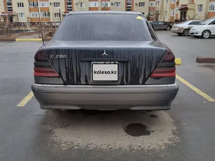 Mercedes-Benz C 220 1996 года за 1 850 000 тг. в Актобе – фото 3