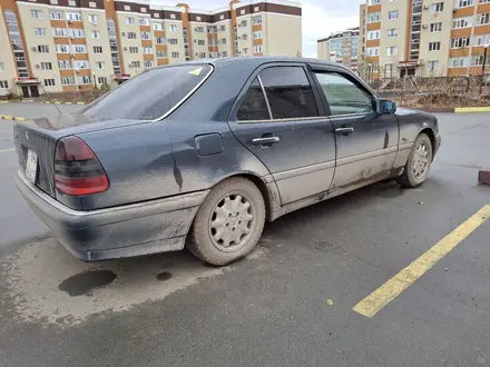 Mercedes-Benz C 220 1996 года за 1 850 000 тг. в Актобе – фото 2