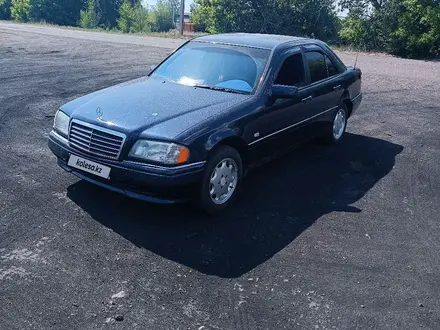 Mercedes-Benz C 220 1996 года за 1 850 000 тг. в Караганда
