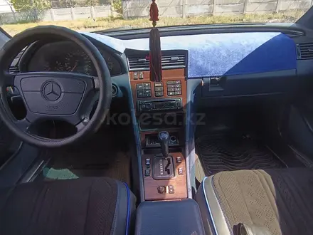 Mercedes-Benz C 220 1996 года за 1 850 000 тг. в Караганда – фото 7