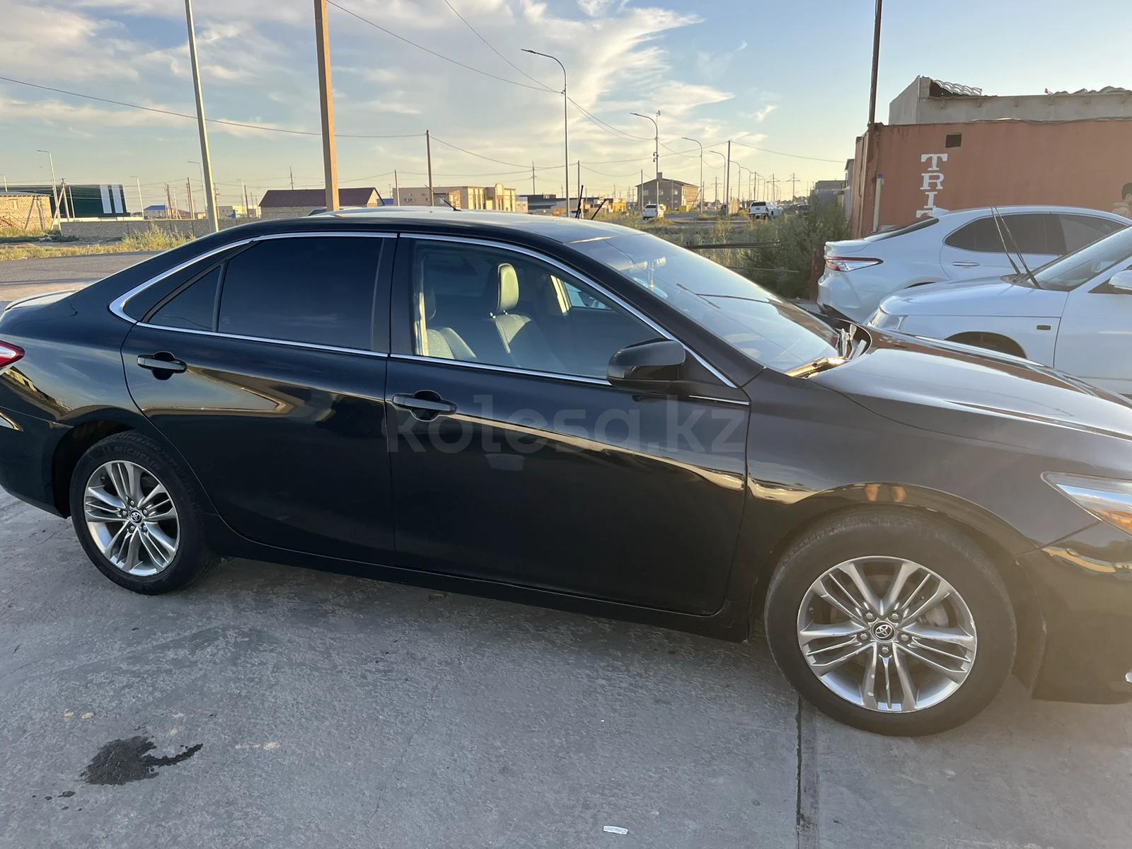 Toyota Camry 2015 г.