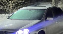 Volkswagen Jetta 2005 года за 2 700 000 тг. в Щучинск – фото 4