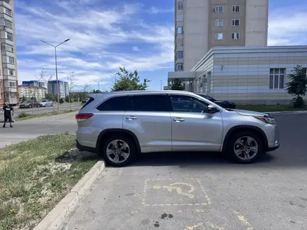 Toyota Highlander 2017 года за 16 500 000 тг. в Алматы – фото 4