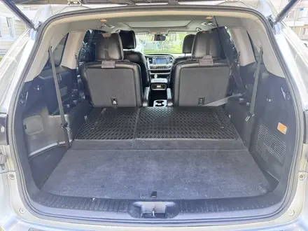 Toyota Highlander 2017 года за 16 500 000 тг. в Алматы – фото 13