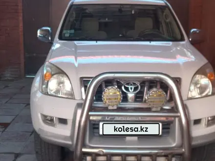 Toyota Land Cruiser Prado 2004 года за 10 000 000 тг. в Шымкент