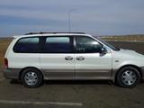 Kia Carnival 2002 годаүшін3 500 000 тг. в Байконыр – фото 3