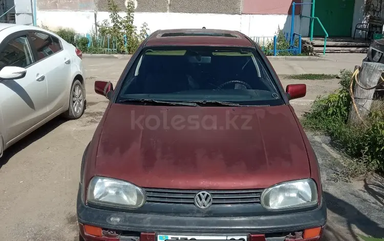 Volkswagen Golf 1993 годаfor1 400 000 тг. в Караганда