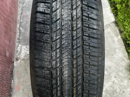 1 шина Bridgestone Dueler H/T R20 за 100 000 тг. в Алматы