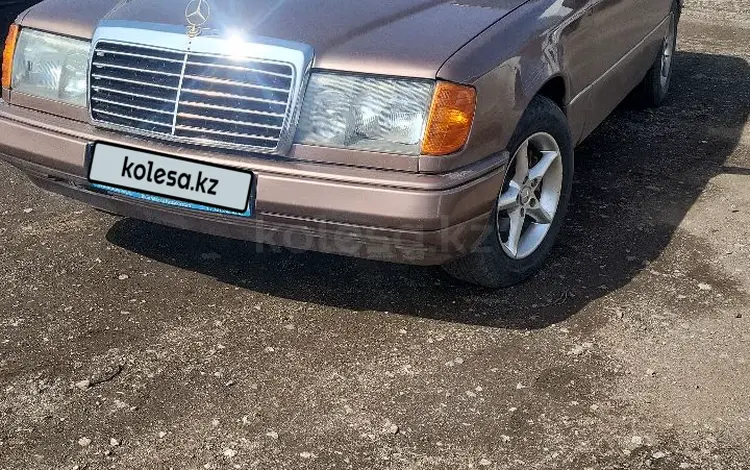 Mercedes-Benz E 300 1993 года за 2 500 000 тг. в Караганда