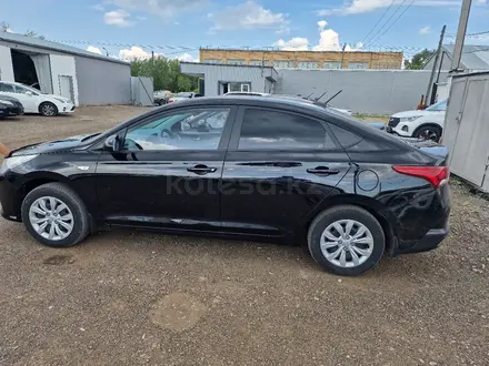 Hyundai Accent 2021 года за 8 150 000 тг. в Петропавловск – фото 4