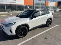 Toyota RAV4 2021 года за 18 500 000 тг. в Алматы