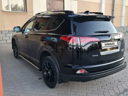 Toyota RAV4 2019 года за 14 300 000 тг. в Караганда – фото 6