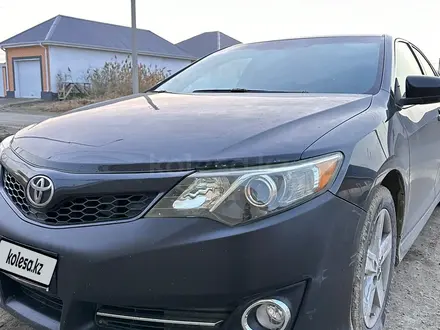 Toyota Camry 2014 года за 5 150 000 тг. в Атырау – фото 5