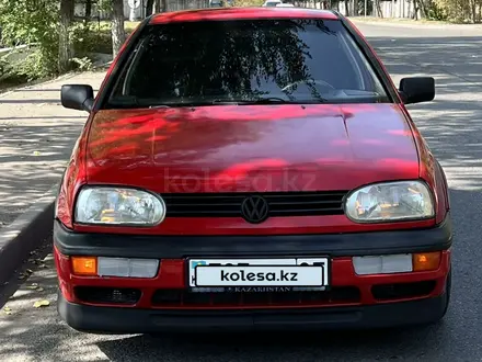 Volkswagen Golf 1994 года за 1 550 000 тг. в Алматы – фото 2