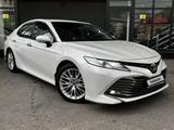 Toyota Camry 2019 года за 14 200 000 тг. в Шымкент