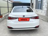 Lexus ES 250 2020 года за 14 000 000 тг. в Алматы