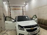 Chevrolet Cruze 2013 года за 3 200 000 тг. в Уральск – фото 3