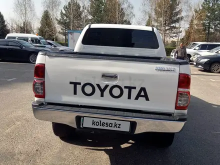 Toyota Hilux 2014 года за 11 000 000 тг. в Алматы – фото 3