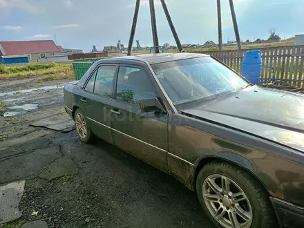 Mercedes-Benz E 200 1990 года за 950 000 тг. в Костанай – фото 2