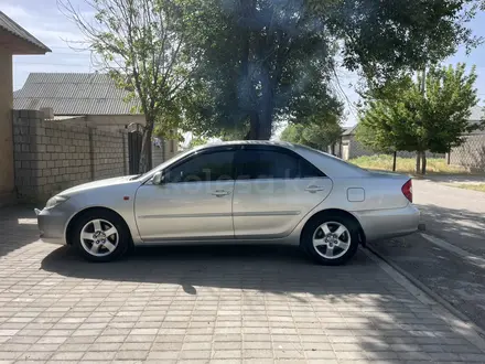 Toyota Camry 2001 года за 5 300 000 тг. в Шымкент – фото 2
