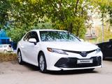 Toyota Camry 2018 годаүшін11 000 000 тг. в Актобе – фото 4