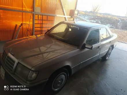 Mercedes-Benz E 300 1991 года за 880 000 тг. в Алматы