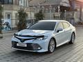 Toyota Camry 2018 года за 13 350 000 тг. в Шымкент