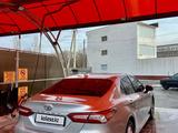 Toyota Camry 2018 года за 13 900 000 тг. в Тараз – фото 5