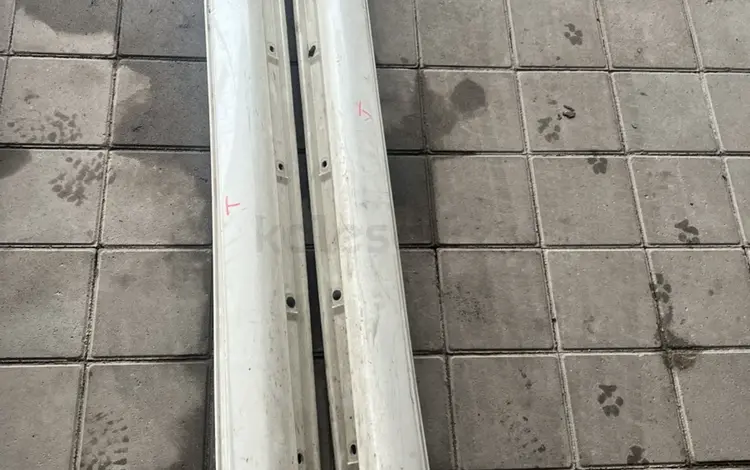 Порог Lexus ES300 за 20 000 тг. в Алматы