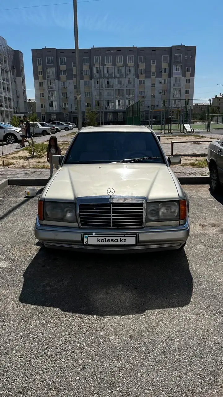 Mercedes-Benz E-Class, 1993