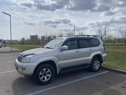 Toyota Land Cruiser Prado 2004 года за 8 500 000 тг. в Астана – фото 2